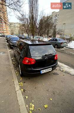 Хэтчбек Volkswagen Golf 2005 в Харькове