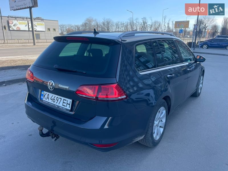 Универсал Volkswagen Golf 2015 в Киеве