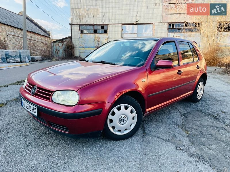 Volkswagen Golf 2000