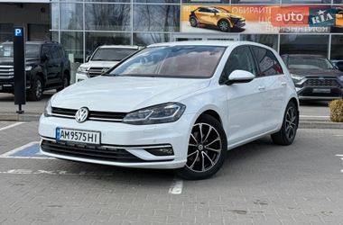 Хэтчбек Volkswagen Golf 2018 в Житомире