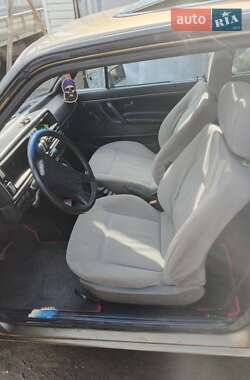 Хетчбек Volkswagen Golf 1986 в Городищеві