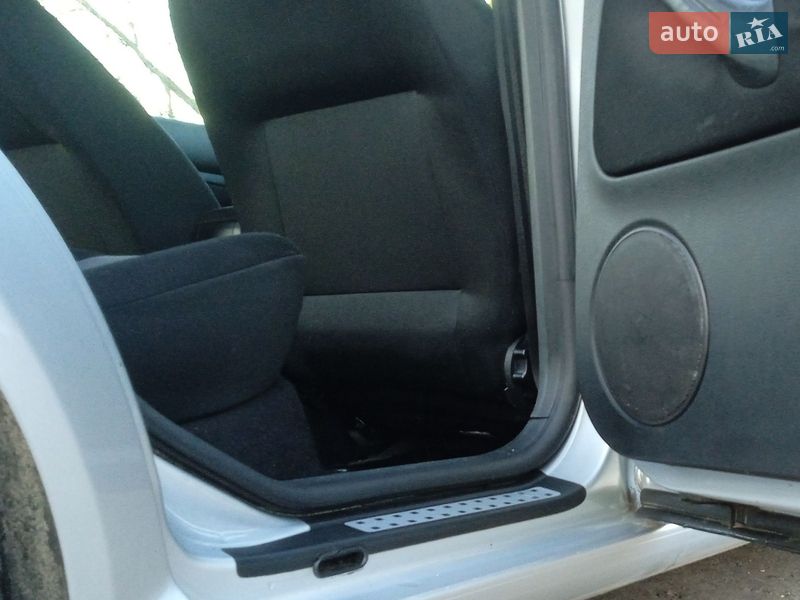 Хэтчбек Volkswagen Golf 2001 в Хмельницком