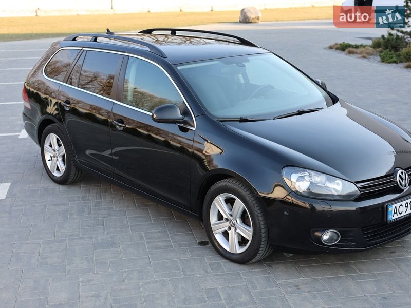 Универсал Volkswagen Golf 2011 в Луцке