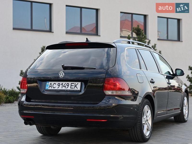 Универсал Volkswagen Golf 2011 в Луцке