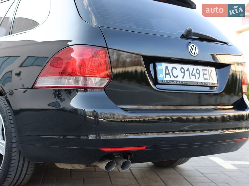 Универсал Volkswagen Golf 2011 в Луцке