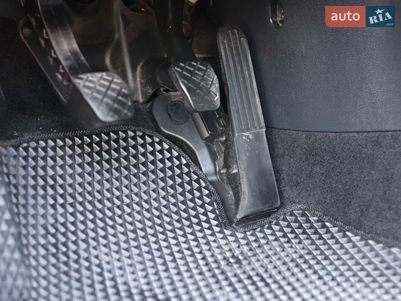 Универсал Volkswagen Golf 2011 в Луцке