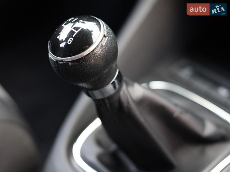 Универсал Volkswagen Golf 2011 в Луцке