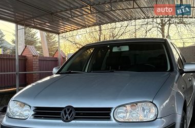 Хэтчбек Volkswagen Golf 2002 в Кривом Озере