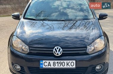 Хетчбек Volkswagen Golf 2010 в Звенигородці