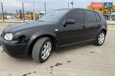 Хетчбек Volkswagen Golf 2003 в Чернівцях