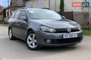 Універсал Volkswagen Golf 2011 в Сваляві