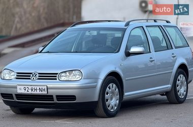 Универсал Volkswagen Golf 2005 в Дубно