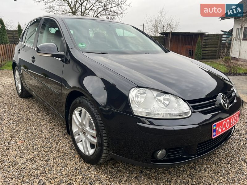 Хэтчбек Volkswagen Golf 2007 в Калуше