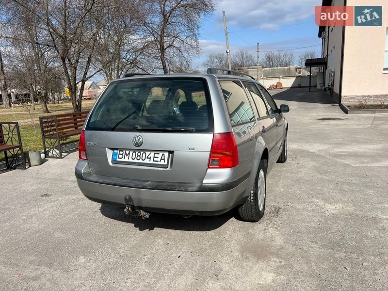 Універсал Volkswagen Golf 2002 в Сумах