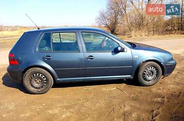Хетчбек Volkswagen Golf 2001 в Богодухіву