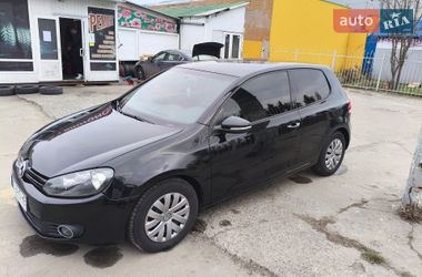 Хэтчбек Volkswagen Golf 2013 в Киеве