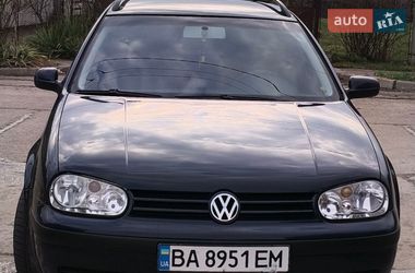 Универсал Volkswagen Golf 2003 в Долинской