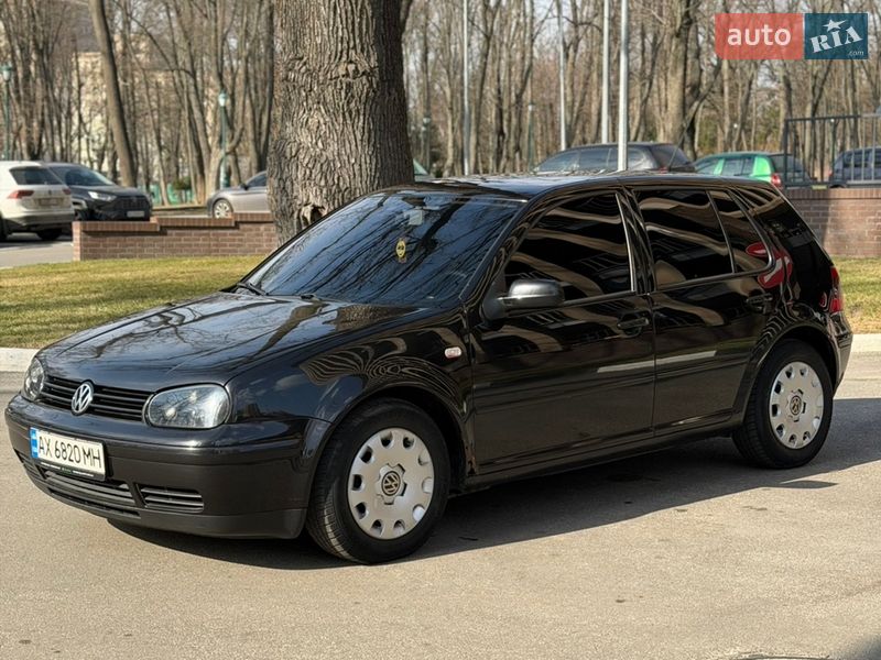 Volkswagen Golf 2000