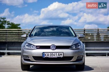 Хэтчбек Volkswagen Golf 2013 в Киеве