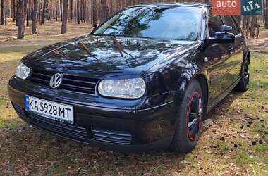 Хэтчбек Volkswagen Golf 2003 в Киеве