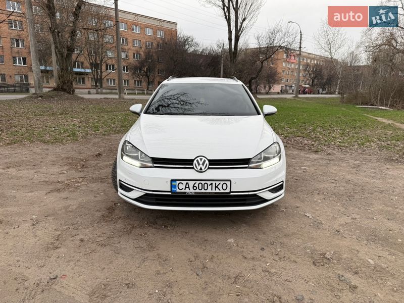 Универсал Volkswagen Golf 2017 в Черкассах