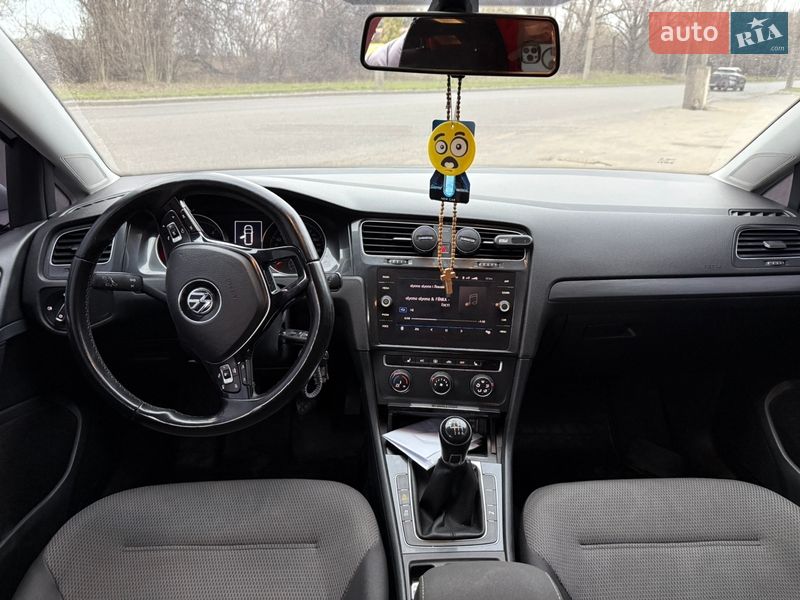 Универсал Volkswagen Golf 2017 в Черкассах