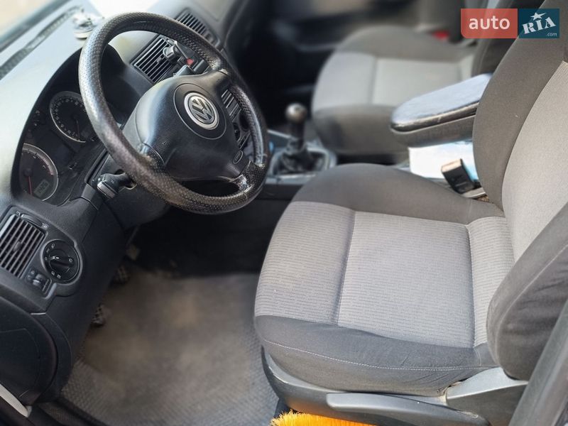 Универсал Volkswagen Golf 2003 в Ахтырке