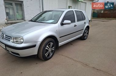 Хэтчбек Volkswagen Golf 2002 в Полтаве