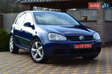 Хэтчбек Volkswagen Golf 2006 в Сарнах