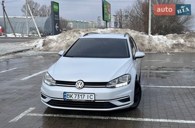 Універсал Volkswagen Golf 2017 в Вишневому