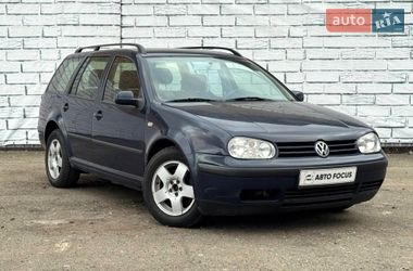 Универсал Volkswagen Golf 2000 в Киеве