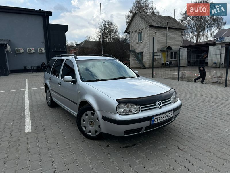 Универсал Volkswagen Golf 2001 в Нежине