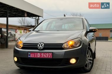 Хэтчбек Volkswagen Golf 2009 в Лубнах