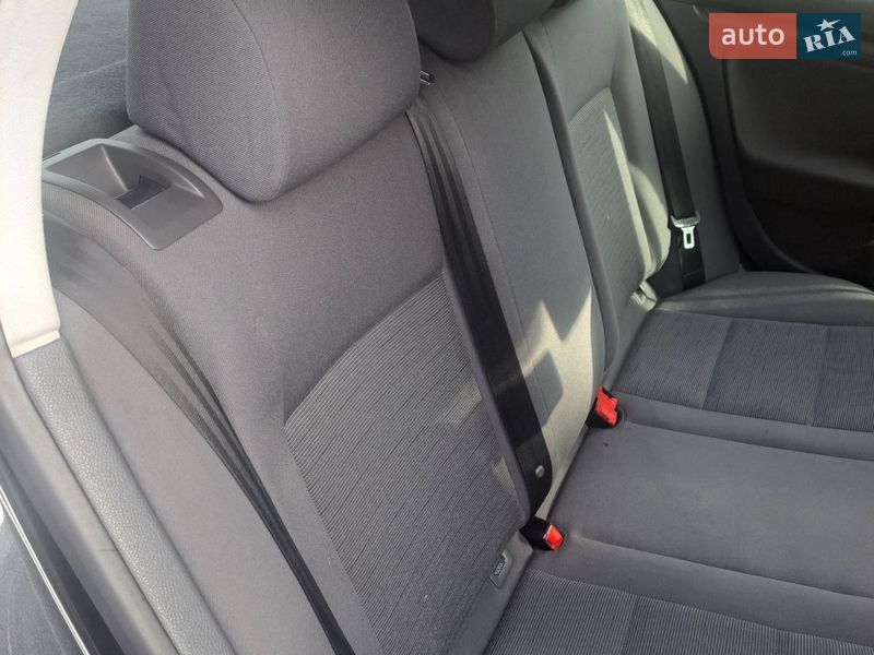 Хэтчбек Volkswagen Golf 2004 в Кицмани