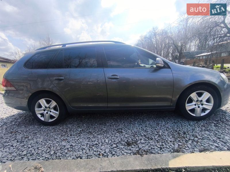 Универсал Volkswagen Golf 2009 в Звягеле