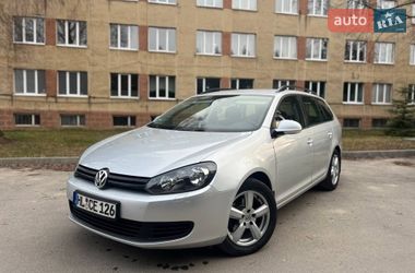 Универсал Volkswagen Golf 2010 в Львове
