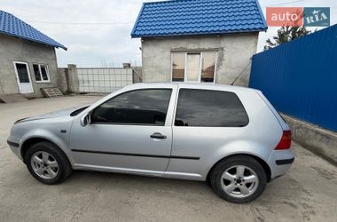 Хетчбек Volkswagen Golf 1998 в Ужгороді