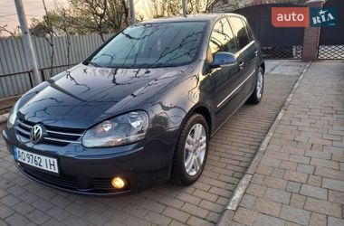 Хетчбек Volkswagen Golf 2008 в Мукачевому