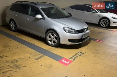 Универсал Volkswagen Golf 2011 в Ивано-Франковске