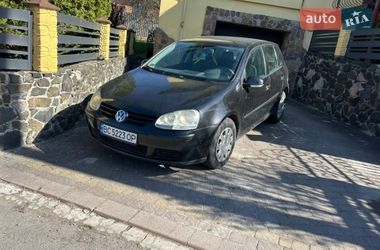 Хетчбек Volkswagen Golf 2004 в Сокалі