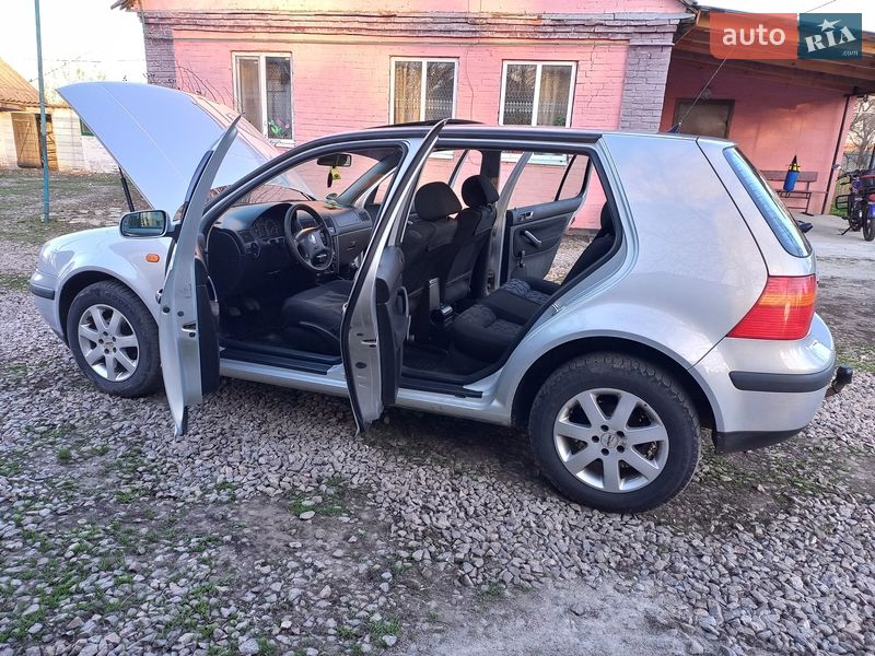 Volkswagen Golf 1998