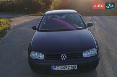 Хетчбек Volkswagen Golf 2002 в Львові