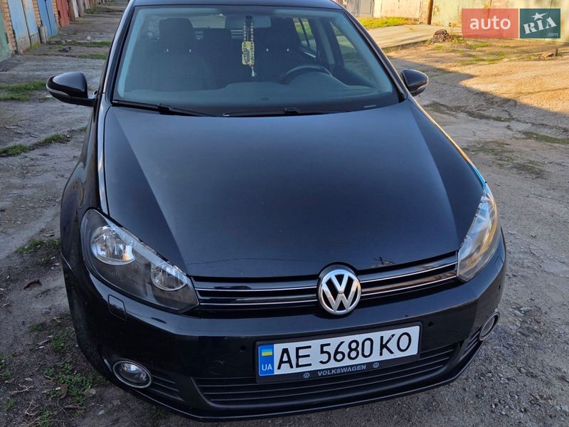 Хэтчбек Volkswagen Golf 2012 в Никополе