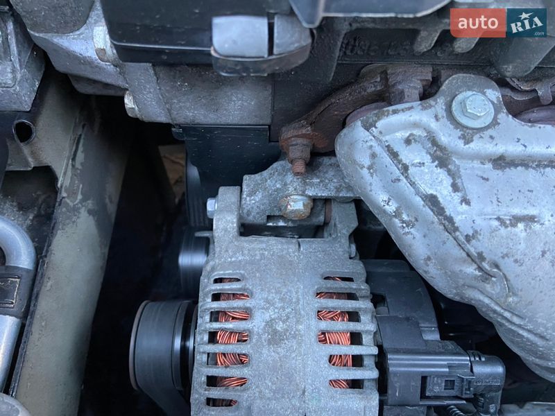 Хэтчбек Volkswagen Golf 2008 в Ужгороде