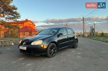 Хетчбек Volkswagen Golf 2005 в Мукачевому