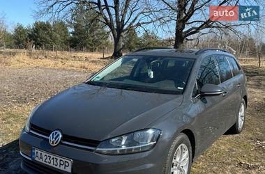 Универсал Volkswagen Golf 2019 в Киеве