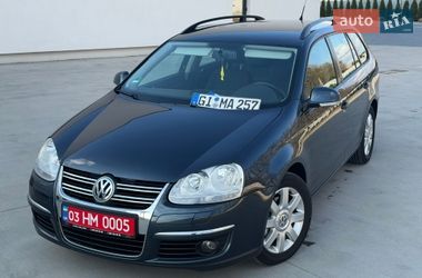 Універсал Volkswagen Golf 2010 в Києві
