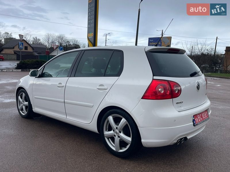 Хэтчбек Volkswagen Golf 2009 в Житомире