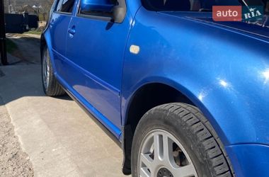 Хетчбек Volkswagen Golf 1999 в Шумську