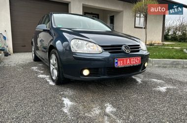Хэтчбек Volkswagen Golf 2008 в Бучаче